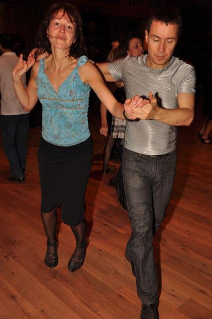 min 2011 12 04 station danse 181